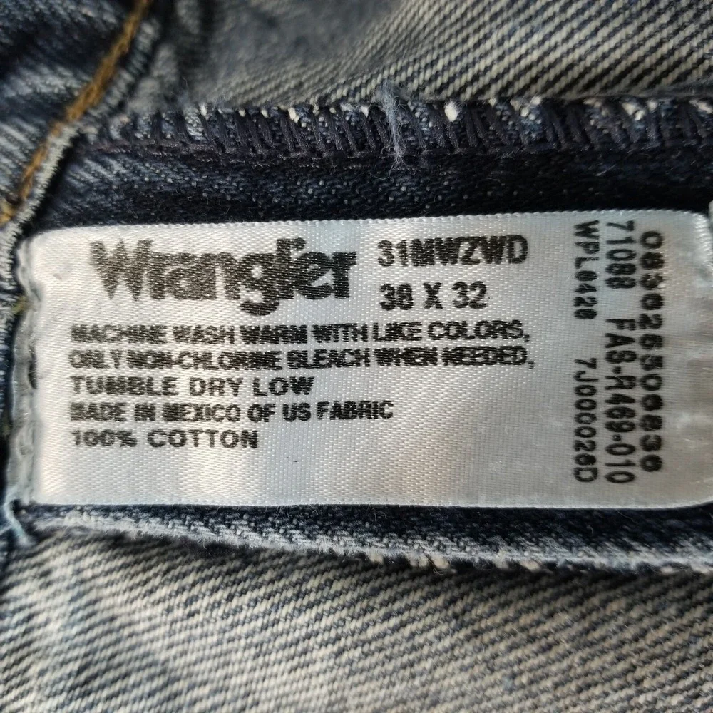 Wrangler jeans men's 38x30 3A relaxed fit blue denim pants 31MWZ Retro